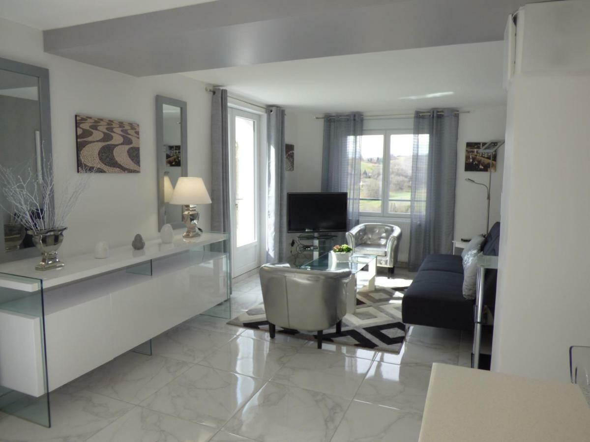 Suite Panoramique A تول المظهر الخارجي الصورة